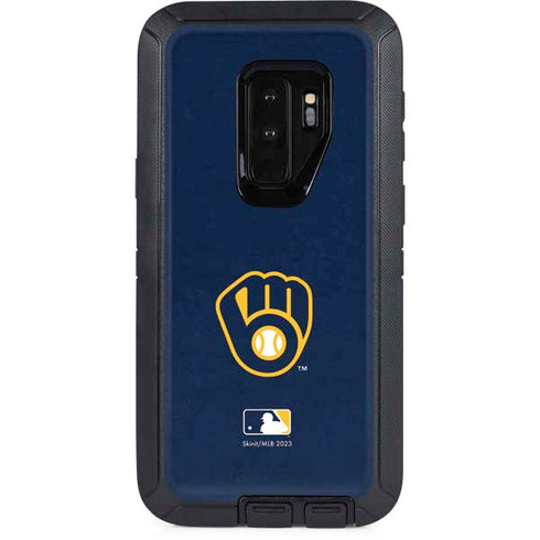 MLB Milwaukee Brewers - Solid Distressed Otterbox Defender Galaxy Skin