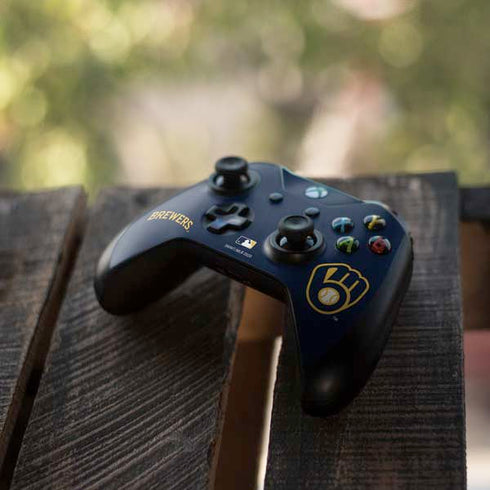 MLB Milwaukee Brewers - Solid Distressed Xbox One X Controller Skin