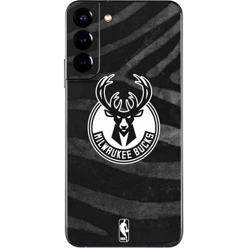 NBA Milwaukee Bucks Animal Print Black Galaxy S22 Plus Skin