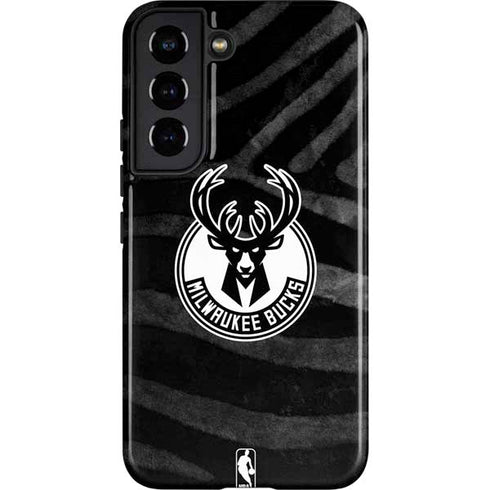 NBA Milwaukee Bucks Animal Print Black Galaxy S22 Pro Case