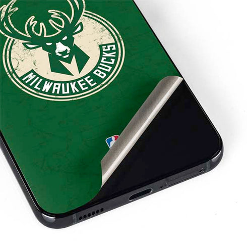 NBA Milwaukee Bucks Green Distressed Galaxy S22 Plus Skin