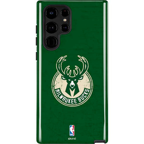 NBA Milwaukee Bucks Green Distressed Galaxy S22 Ultra Pro Case