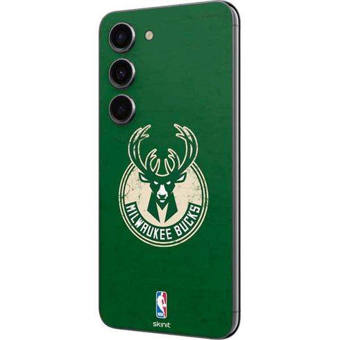 NBA Milwaukee Bucks Green Distressed Galaxy S23 Skin