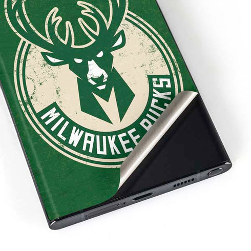 NBA Milwaukee Bucks Green Distressed Galaxy S23 Ultra Skin