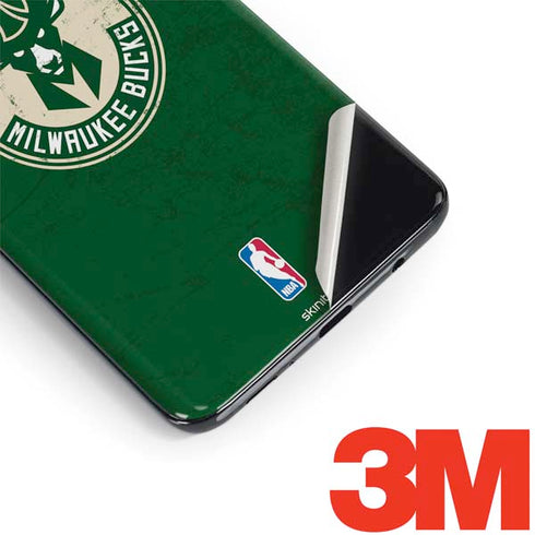 NBA Milwaukee Bucks Green Distressed Galaxy S9 Plus Skin