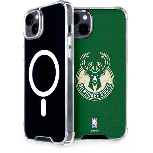 NBA Milwaukee Bucks Green Distressed iPhone 15 Plus MagSafe Case