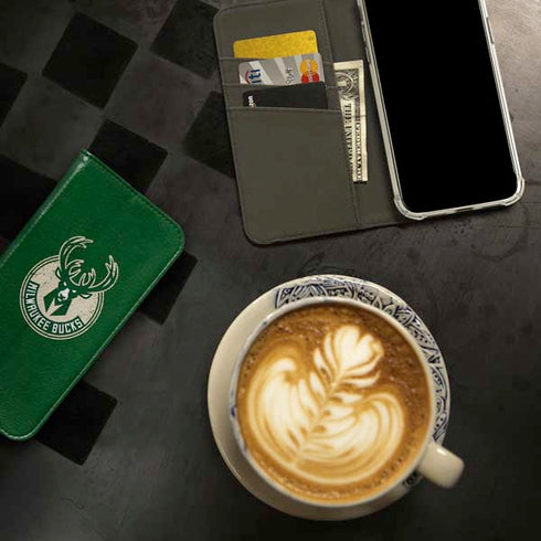 NBA Milwaukee Bucks Green Distressed iPhone 15 Pro Max Folio Case
