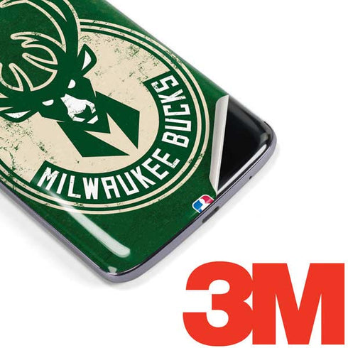 NBA Milwaukee Bucks Green Distressed Moto E5 Plus Skin