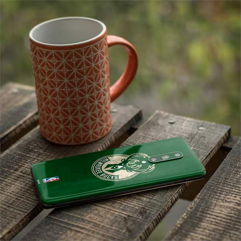 NBA Milwaukee Bucks Green Distressed OnePlus 7 Pro Skin