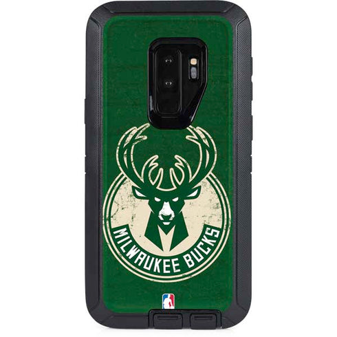 NBA Milwaukee Bucks Green Distressed Otterbox Defender Galaxy Skin