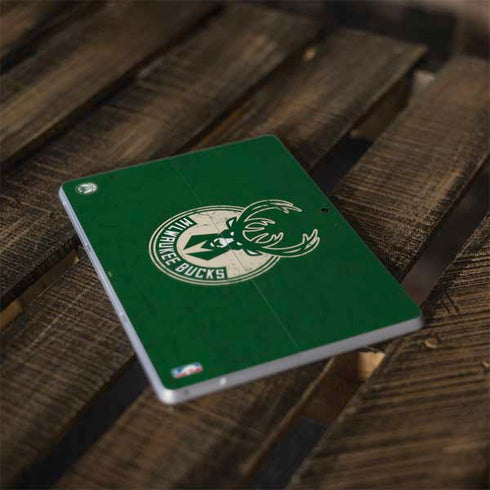 NBA Milwaukee Bucks Green Distressed Surface Go Skin