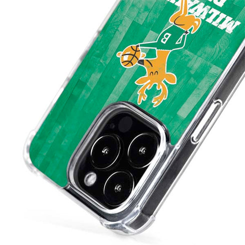 NBA Milwaukee Bucks Hardwood Classics iPhone 13 Pro MagSafe Case