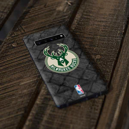 NBA Milwaukee Bucks Rusted Dark Galaxy S10 Skin