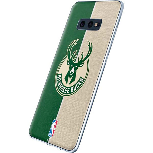 NBA Milwaukee Bucks Split Canvas Galaxy S10e Skin