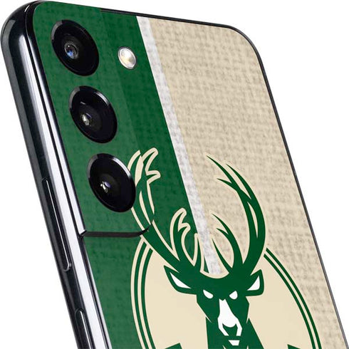 NBA Milwaukee Bucks Split Canvas Galaxy S22 Plus Skin