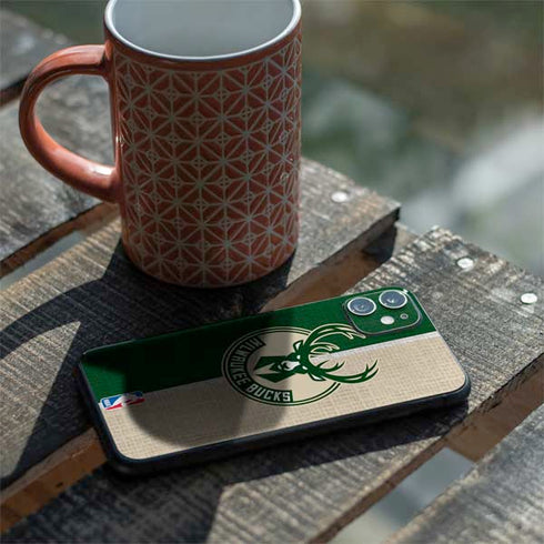 NBA Milwaukee Bucks Split Canvas iPhone 11 Skin