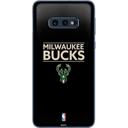 NBA Milwaukee Bucks Standard - Black Galaxy S10e Skin