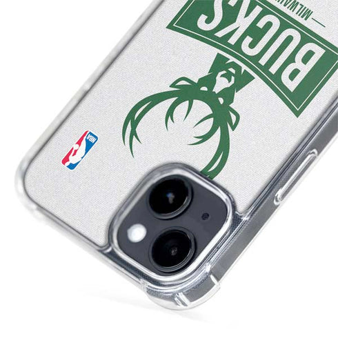 NBA Milwaukee Bucks Static iPhone 15 MagSafe Case