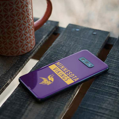 NFL Minnesota Vikings Purple Performance Series Galaxy S10e Skin