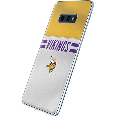 NFL Minnesota Vikings White Striped Galaxy S10e Skin