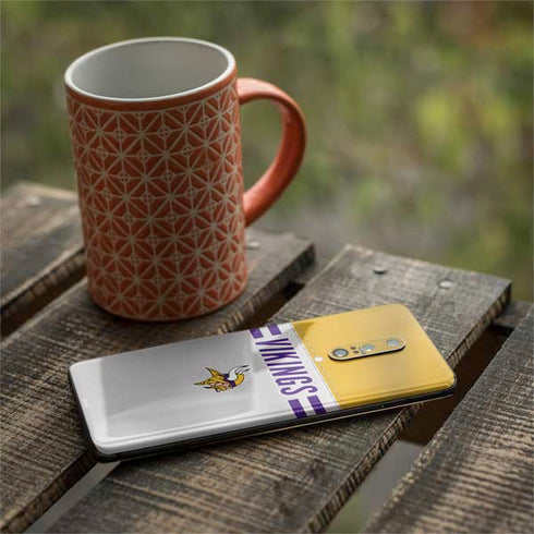 NFL Minnesota Vikings White Striped OnePlus 7 Pro Skin