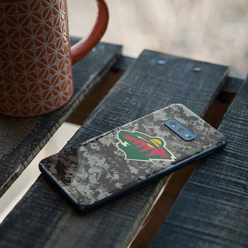 NHL Minnesota Wild Camo Galaxy S10e Skin