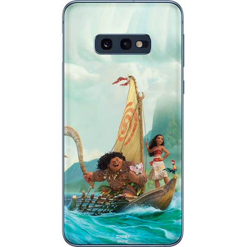Disney Moana and Maui Set Sail Galaxy S10e Skin