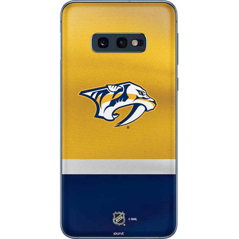 NHL Nashville Predators Alternate Jersey Galaxy S10e Skin