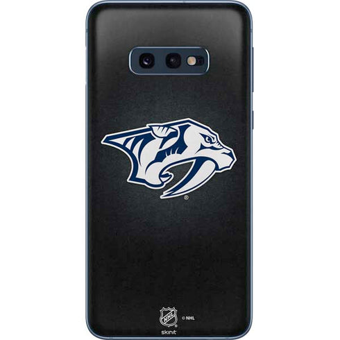 NHL Nashville Predators Black Background Galaxy S10e Skin