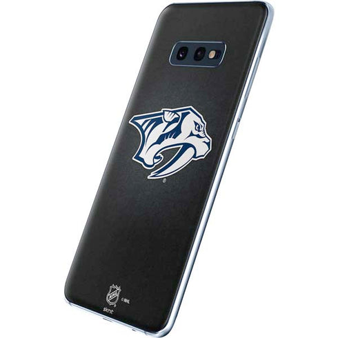 NHL Nashville Predators Black Background Galaxy S10e Skin