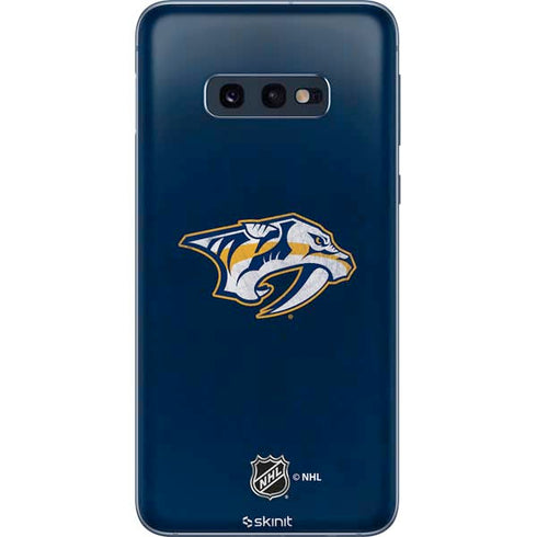 NHL Nashville Predators Distressed Galaxy S10e Skin