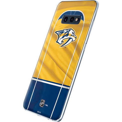 NHL Nashville Predators Jersey Galaxy S10e Skin