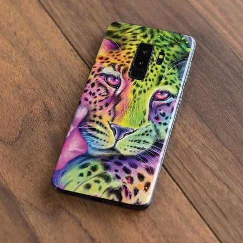 Neon Rainbow Cheetah with Rose by Sheena Pike Galaxy S9 Plus Skin