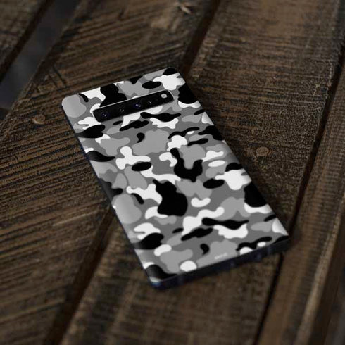Neutral Street Camo Galaxy S10 Plus Skin