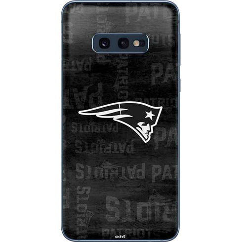 NFL New England Patriots Black & White Galaxy S10e Skin