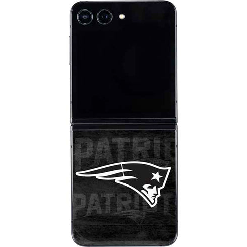 NFL New England Patriots Black & White Galaxy Z Flip5 5G Skin