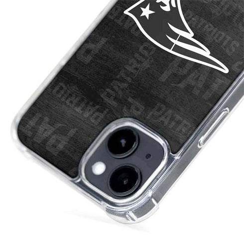 NFL New England Patriots Black & White iPhone 15 MagSafe Case