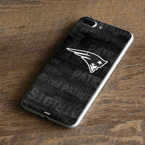 NFL New England Patriots Black & White iPhone 7 Plus Skin