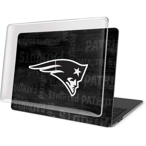 NFL New England Patriots Black & White MacBook Pro 13in (2020) Case plus Skin