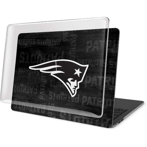 NFL New England Patriots Black & White MacBook Pro 15in (2016-19) Case plus Skin