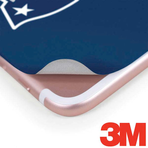 NFL New England Patriots Breakaway iPhone 8 Plus Skin