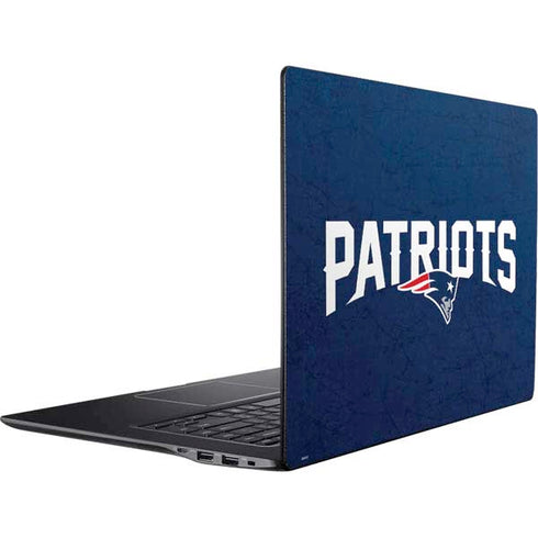 NFL New England Patriots Distressed Ativ Book 9 (15.6in 2014) Skin