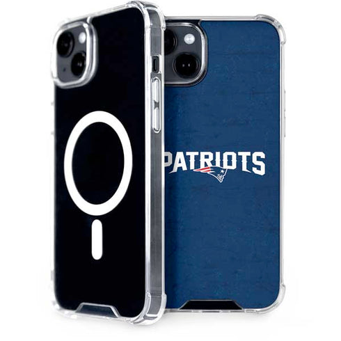 NFL New England Patriots Distressed iPhone 15 Plus MagSafe Case