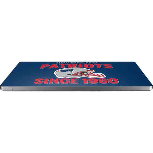 NFL New England Patriots Helmet Universal Laptop 16.6in (13.4 x 9.7in) Skin