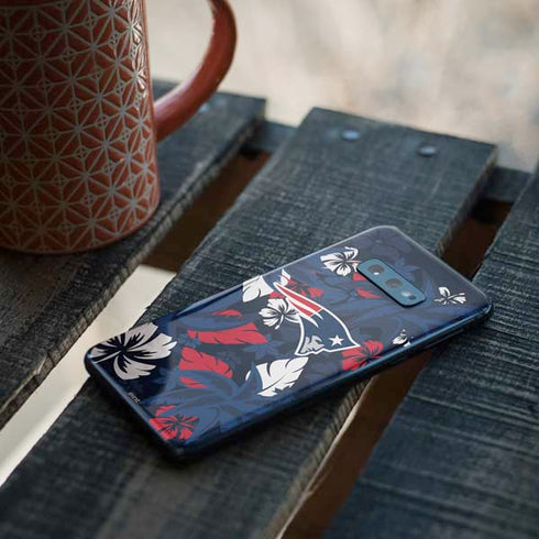 NFL New England Patriots Tropical Print Galaxy S10e Skin
