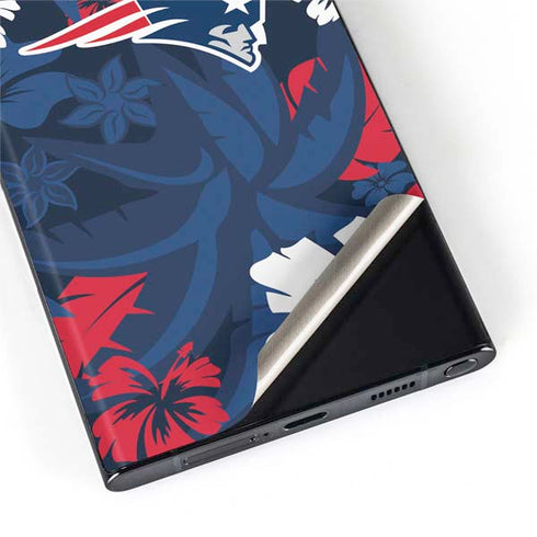NFL New England Patriots Tropical Print Galaxy S22 Ultra Skin