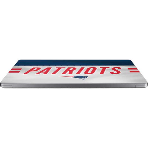 NFL New England Patriots White Striped Universal Laptop 16in (13 x 9.4in) Skin