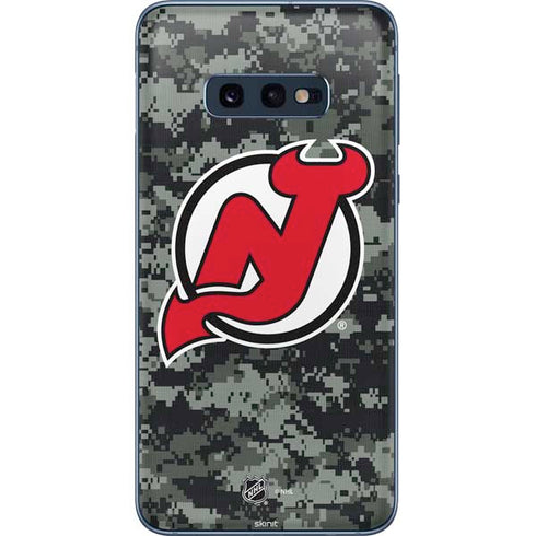 NHL New Jersey Devils Camo Galaxy S10e Skin