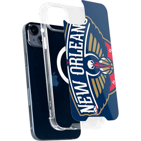 NBA New Orleans Pelicans Large Logo iPhone 15 Plus MagSafe Case