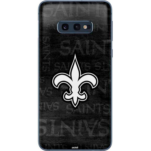 NFL New Orleans Saints Black & White Galaxy S10e Skin